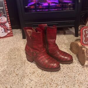 Freebird by Steven Burgundy Croc-Patterned Heeled Boots